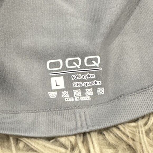 OQQ workout top size large - Picture 2 of 3